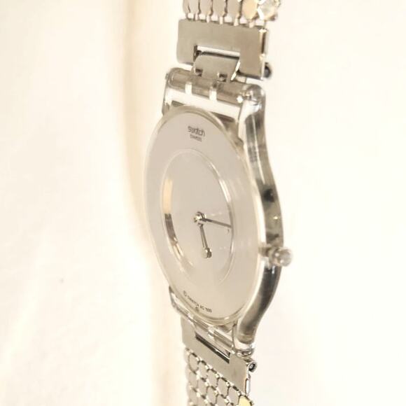Swatch PAVED IN SILVER SFK103 1999 SKin Ultra thin watch New with new battery - Picture 5 of 10